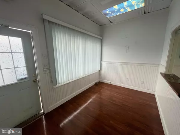 Waretown, NJ 08758,465 ROUTE 9 #UNIT C