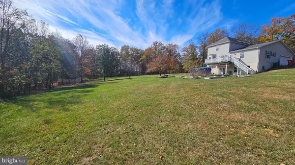 Berkeley Springs, WV 25411,24 GREEN OAK LN