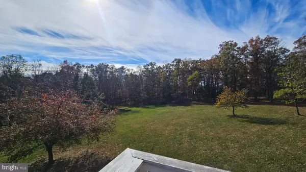 Berkeley Springs, WV 25411,24 GREEN OAK LN