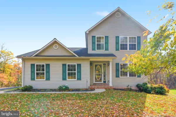 24 GREEN OAK LN, Berkeley Springs, WV 25411