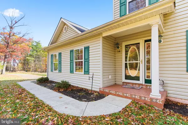 Berkeley Springs, WV 25411,24 GREEN OAK LN