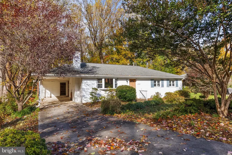 5512 FLAG RUN DR, Springfield, VA 22151