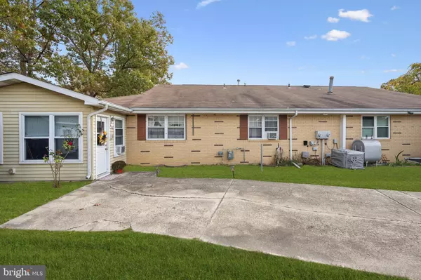 Hammonton, NJ 08037,156 ELMTOWNE BLVD