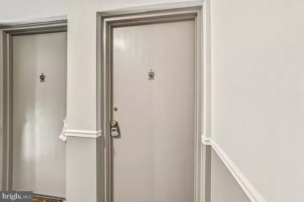 Bethesda, MD 20814,10423 MONTROSE AVE #202