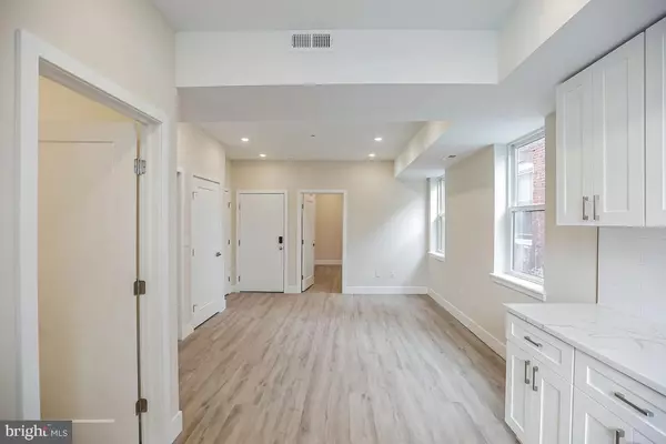 Philadelphia, PA 19140,3323 N 16TH ST #3R