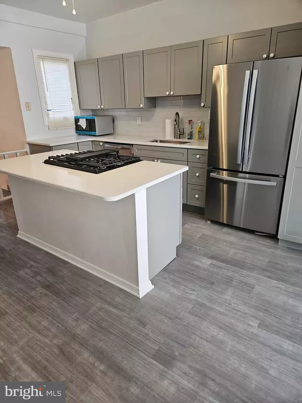 Harrisburg, PA 17102,412 BOAS ST