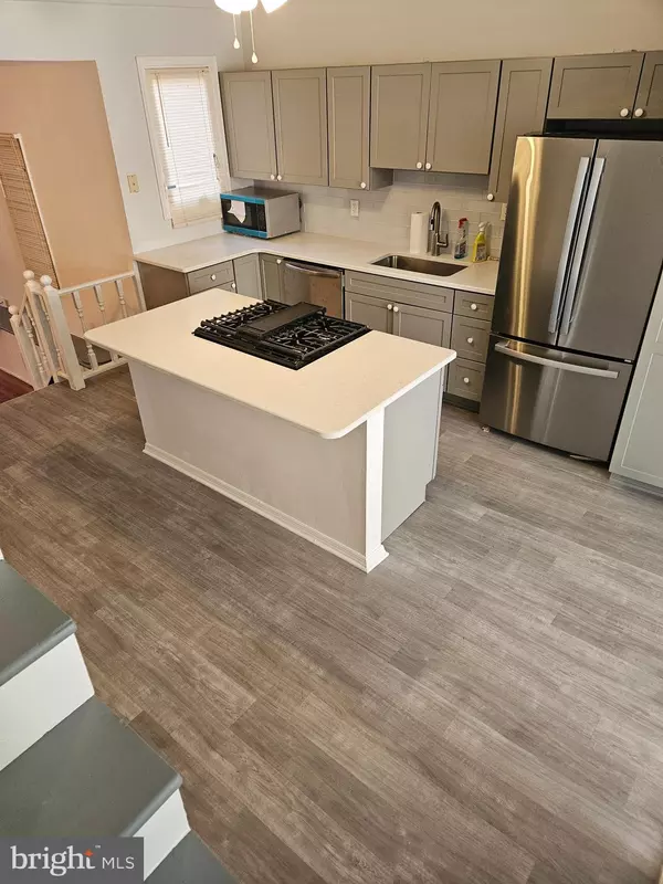 Harrisburg, PA 17102,412 BOAS ST