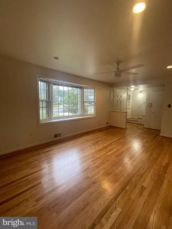 Silver Spring, MD 20902,10317 FOLK ST