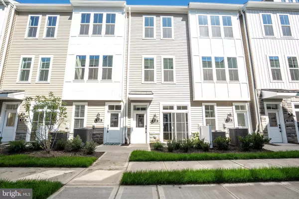 8104 DONATELLO DR, Princeton, NJ 08540