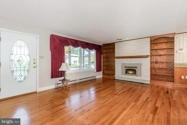 Harrisburg, PA 17109,4603 SURREY RD