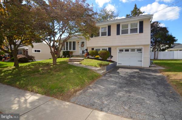 Hamilton, NJ 08620,108 WINDING WAY