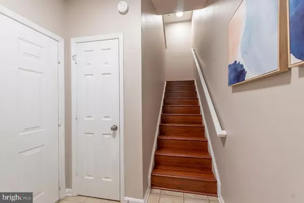 Centreville, VA 20120,13369 CONNOR DR #T