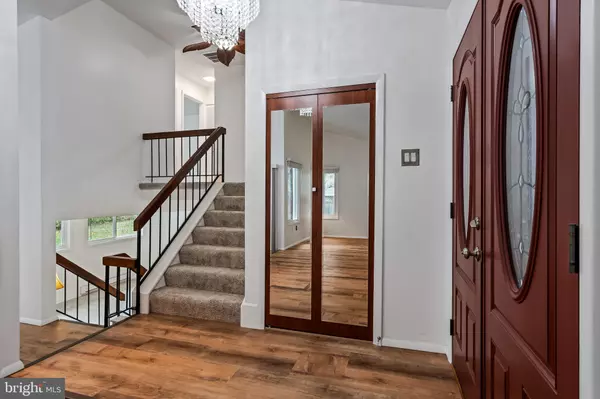 Sterling, VA 20164,101 HOPELAND LN