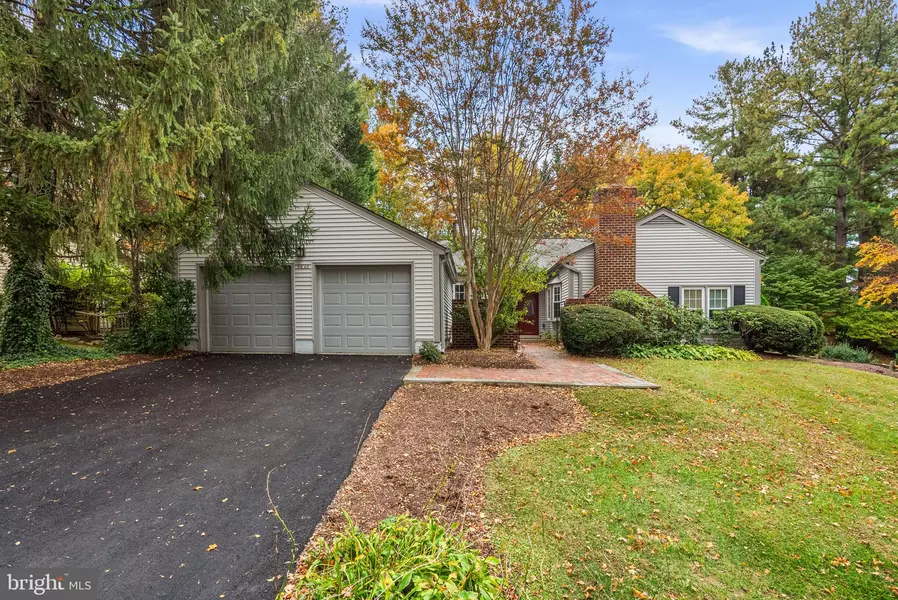 9836 DELLCASTLE RD, Montgomery Village, MD 20886