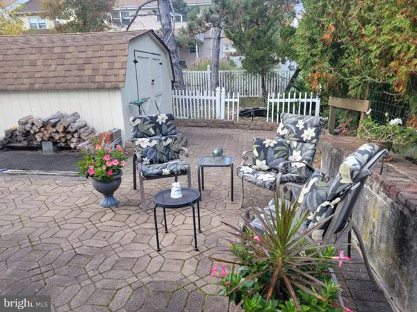 Horsham, PA 19044,2 CEDARBROOK DR