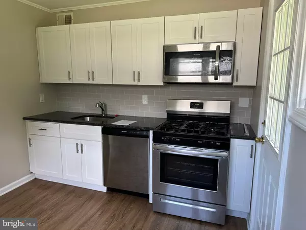 Trenton, NJ 08618,1075 FIRESIDE AVE