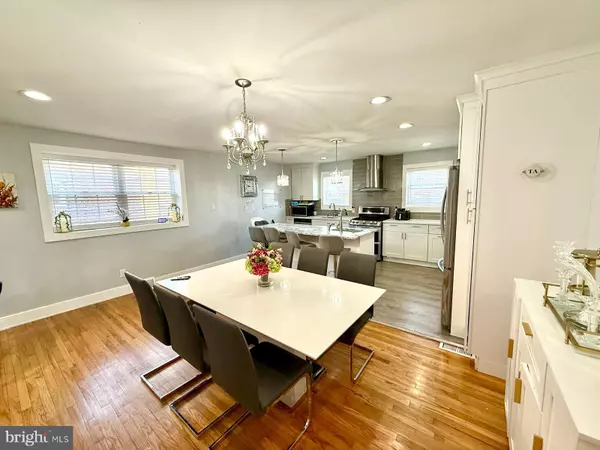 Philadelphia, PA 19116,370 SELMA ST