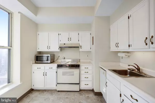 Arlington, VA 22203,900 N TAYLOR ST #2105 & #2107