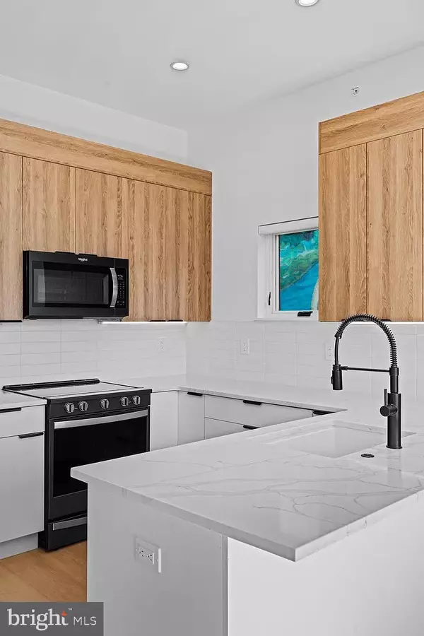 Philadelphia, PA 19104,4225 POWELTON AVE #2