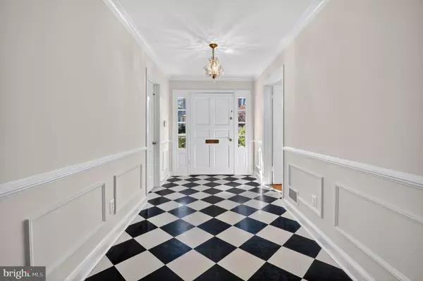 Bethesda, MD 20816,5203 PORTSMOUTH RD