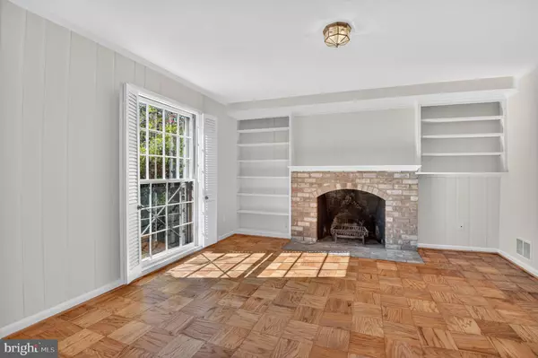 Bethesda, MD 20816,5203 PORTSMOUTH RD