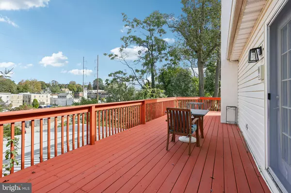 Upper Darby, PA 19082,917 SAINT JOSEPH DR