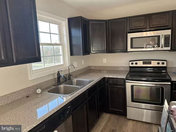 Bunker Hill, WV 25413,132 FREIGHT CAR CIRCLE