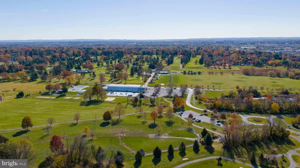 Lancaster, PA 17601,260 BLOSSOM HILL DR