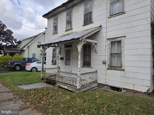 Milton, PA 17847,229 LOCUST ST