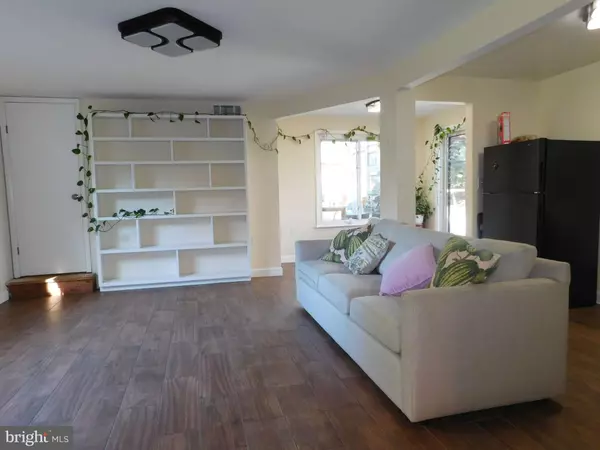 Sterling, VA 20164,1605 N CRAIG STREET