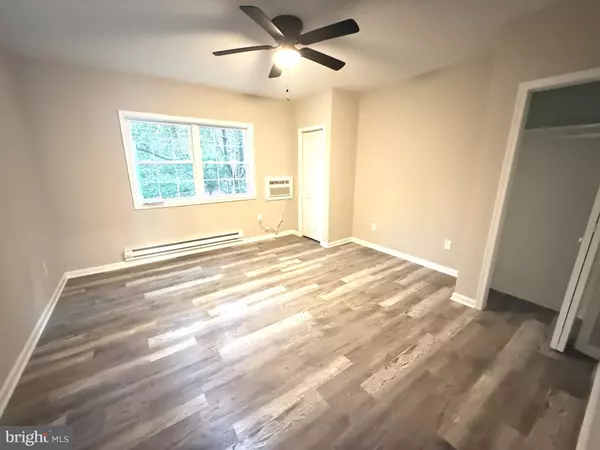 Alexandria, VA 22302,3492 MARTHA CUSTIS DR