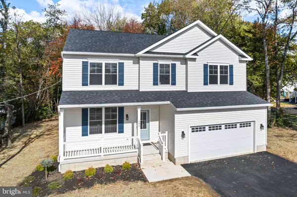 404 AZURE LN, Glassboro, NJ 08028