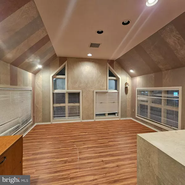 Vineland, NJ 08361,2581 E CHESTNUT AVE #A8