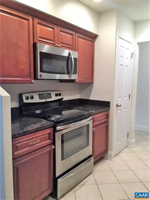 Charlottesville, VA 22901,139 TURTLE CREEK RD #10