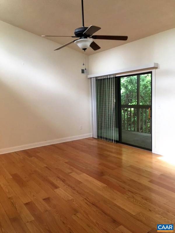 Charlottesville, VA 22901,104 TURTLE CREEK RD #09