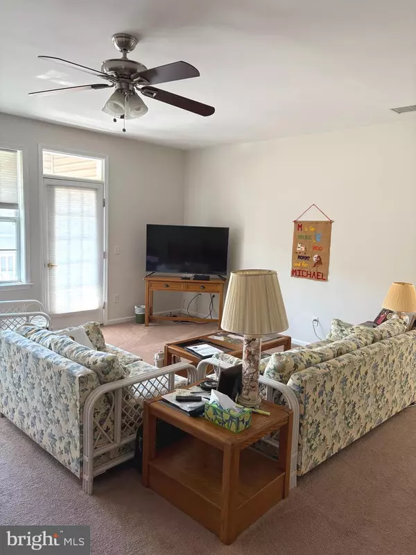 Ewing, NJ 08618,525 TIMBERLAKE DR