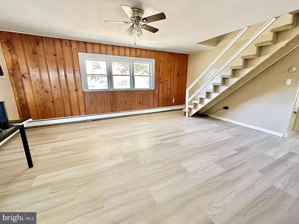 Levittown, PA 19057,289 GOLDENRIDGE DR