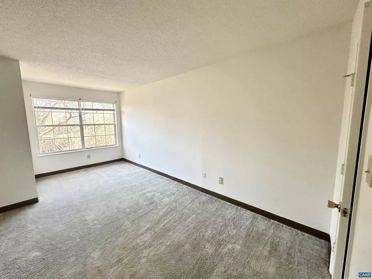 Charlottesville, VA 22901,1220 SMITH ST