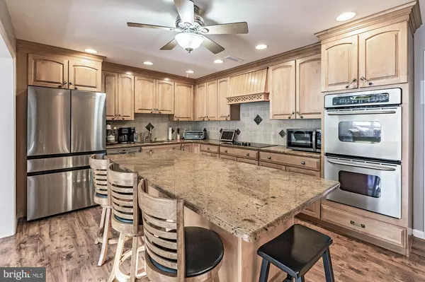 Carneys Point, NJ 08069,412 ERIE AVE