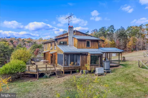 Berkeley Springs, WV 25411,3041 PINE GROVE RD