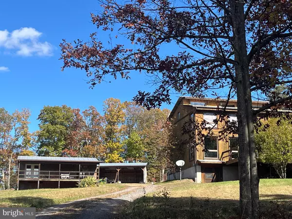 Berkeley Springs, WV 25411,3041 PINE GROVE RD