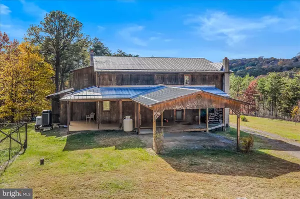 Berkeley Springs, WV 25411,3041 PINE GROVE RD