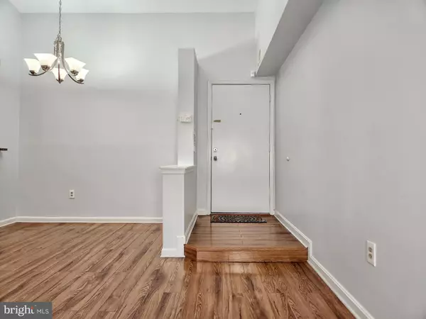 Alexandria, VA 22310,6923 VICTORIA DR #K