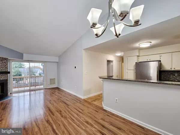 Alexandria, VA 22310,6923 VICTORIA DR #K