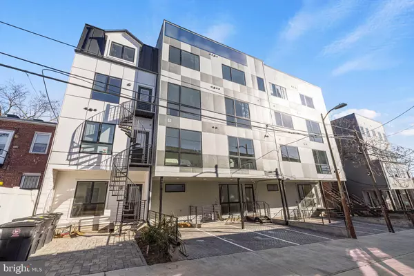 824 18TH ST NE #202, Washington, DC 20002