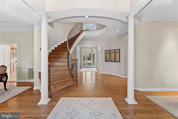 Oakton, VA 22124,2793 MARSHALL LAKE DR