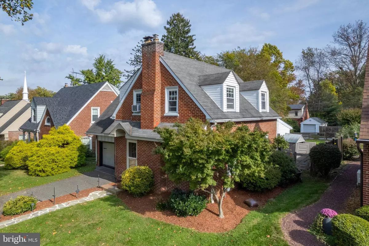 Lancaster, PA 17603,323 PERRY AVE