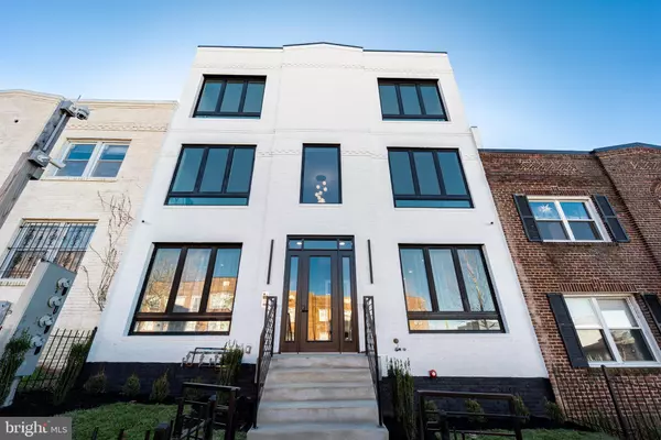 Washington, DC 20002,1215 HOLBROOK TER NE #1