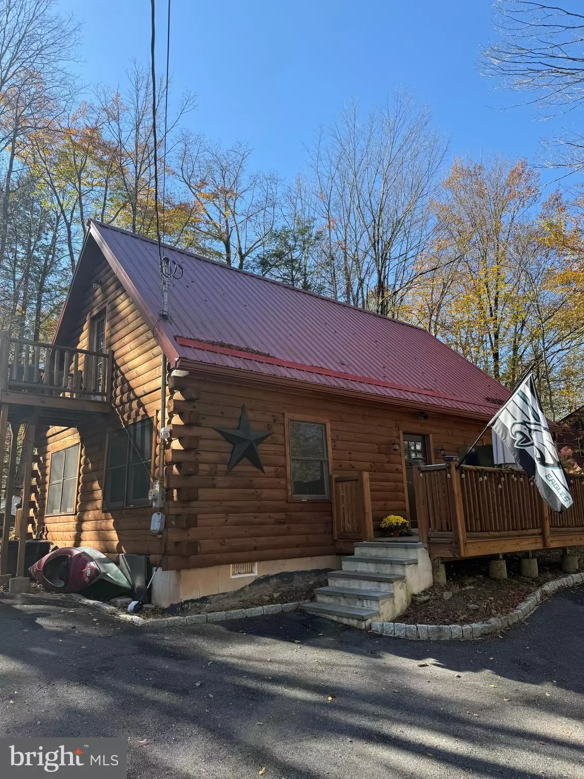 Lake Ariel, PA 18436,199 LAKEVIEW DR W