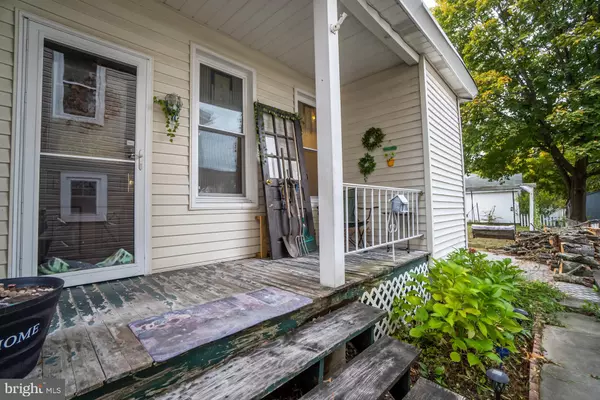 Lehighton, PA 18235,231 COAL ST